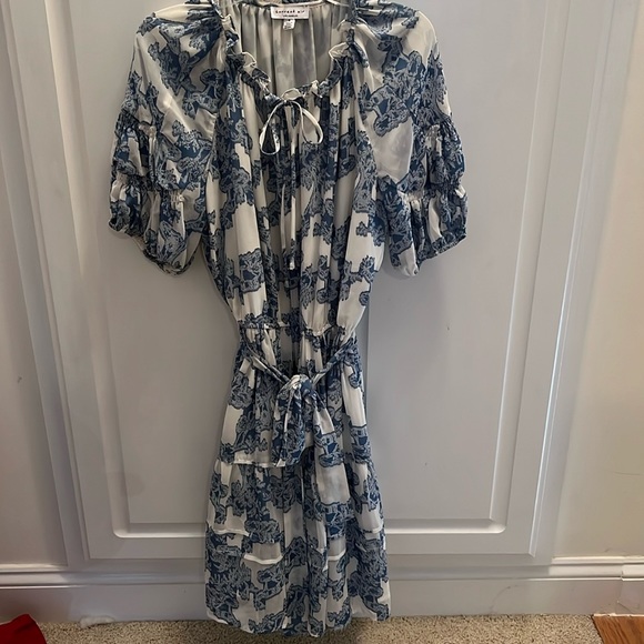 Current Air Pretty Blue Floral Short Sleeve Knee Length Tiered Dress Size Small - Picture 1 of 4